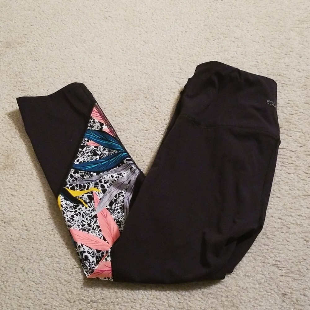 Body Glove workout capris